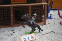 images/productimages/small/cowboy-riding-on-horse-britains-toys-o.215-a.jpg