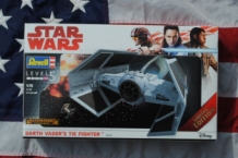 images/productimages/small/darth-vader-s-tie-fighter-revell-06881-voor.jpg