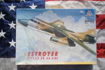 images/productimages/small/destroyer-douglas-eb-66-e-dl-italeri-199-doos.jpg