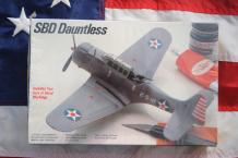 Testors 693 Douglas SBD Dauntless