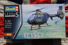 images/productimages/small/eurocopter-ec135-heeresflieger-german-army-aviation-revell-04982-doos.jpg