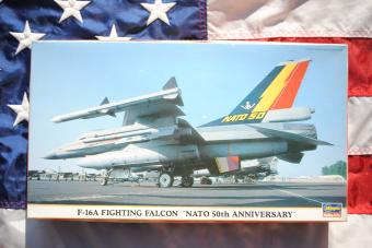 images/productimages/small/f-16a-fighting-falcon-nato-50th-anniversary-hasegawa-09332-doos.jpg