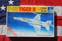 images/productimages/small/f-5e-tiger-ii-italeri-136-doos.jpg