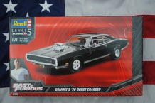 images/productimages/small/fast-furious-dominics-1970-dodge-charger-revell-07693-doos.jpg