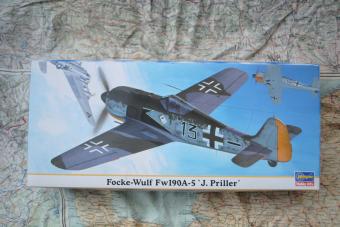 images/productimages/small/focke-wulf-fw190a-5-j.-priller-hasegawa-00607-doos.jpg