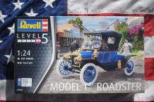 images/productimages/small/ford-t-modell-roadster-1913-revell-07661-doos.jpg