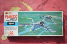 images/productimages/small/fresco-mig-17de-mikoyangurevich-u.s.s.r.-fighter-hasegawa-b8-js-083-doos.jpg