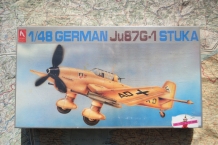 images/productimages/small/german-ju87g-1-stuka-hobbycraft-hc1512-doos.jpg