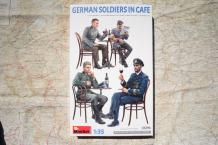 images/productimages/small/german-soldiers-in-cafe-miniart-35396-doos.jpg