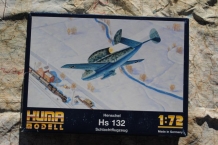 images/productimages/small/henshel-hs-132-schlachtflugzeug-huma-modell-2508-doos.jpg