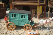 images/productimages/small/jail-carriage-with-coachman-2nd-version-timpo-toys-o.535-a.jpg