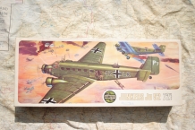 images/productimages/small/junkers-ju-52.3m-airfix-05008-9-.-588-doos.jpg