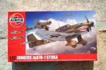 images/productimages/small/junkers-ju87b-1-stuka-airfix-a03087a-doos.jpg