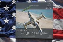images/productimages/small/lockheed-f-104-starfighter-flying-in-air-forces-around-the-world-by-duke-hawkins-hmh-publications-025-voor.jpg