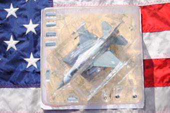 images/productimages/small/lockheed-martin-f16-b-fighting-falcon-usa-1988-atlas-st004-doos-boven.jpg
