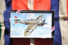 images/productimages/small/mavag-heja-ii-hungarian-fighter-special-hobby-sh72100-doos.jpg