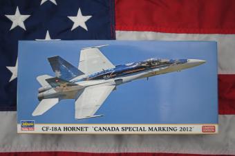 images/productimages/small/mcdonnell-douglas-cf-18a-hornet-canada-special-marking-2012-limited-edition-hasegawa-02047-doos.jpg