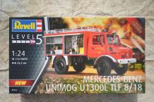 images/productimages/small/mercedes-benz-unimog-u-1300-tlf-8.18-revell-07512-doos.jpg