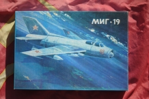 images/productimages/small/mig-19-aya-51-npo-vektor-0003-doos.jpg