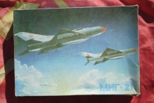 images/productimages/small/mig-21-aya-51-npo-vektor-0004-doos.jpg