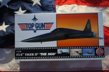 images/productimages/small/northrop-f-5e-tiger-ii-the-mig-top-gun-maverick-airfix-a00502-doos.jpg