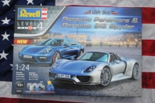 images/productimages/small/porsche-panamera-porsche-918-spyder-revell-05681-doos.jpg