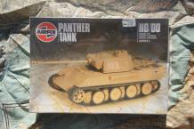 images/productimages/small/pz.kpfw.v-panther-tank-airfix-01302-doos.jpg