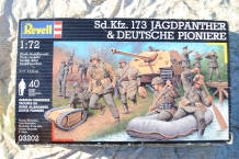 images/productimages/small/sd.kfz.173-jagdpanther-deutsche-pioniere-revell-03202-doos.jpg