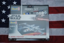 images/productimages/small/star-wars-x-wing-fighter-revell-66779-doos.jpg
