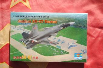 images/productimages/small/sukhoi-su-47-berkut-trumpeter-01324-doos.jpg