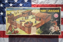 images/productimages/small/timpo-dbgm-47-fort-laramie-with-figures-a.jpg