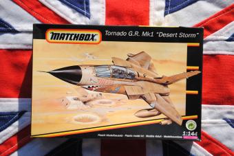 images/productimages/small/tornado-g.r.-mk1-desert-storm-matchbox-40057-doos.jpg