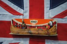 images/productimages/small/trapper-canoe-with-2-figures-britains-ltd-models-herald-floating-models-4501-rood.jpg