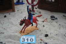 images/productimages/small/union-army-soldier-riding-american-civil-war-us-7th-cavalry-2nd-version-timpo-toys-b.310-a.jpg