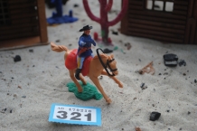 images/productimages/small/union-army-soldier-riding-american-civil-war-us-7th-cavalry-2nd-version-timpo-toys-b.321-a.jpg