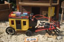 images/productimages/small/wells-fargo-stagecoach-with-coachman-1st-version-timpo-toys-o.539-a.jpg