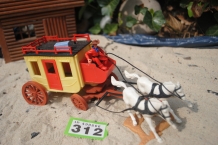 images/productimages/small/wells-fargo-stagecoach-with-coachman-2nd-version-timpo-toys-g.312-a.jpg