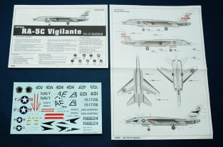 Trumpeter 02809 RA-5C VIGILANTE