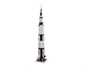 Revell 04805  Apollo Saturn V Rocket