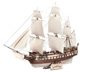 Revell 05113 U.S.S. Bon Homme Richard 1:132