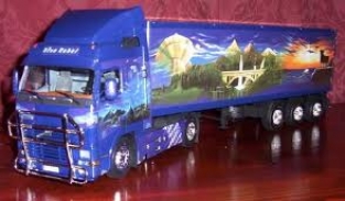 REV07543  Volvo FH 16 & Trailer 