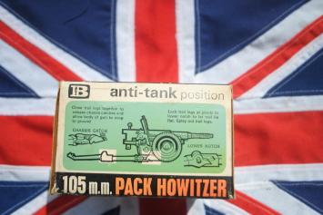 Britains LTD Models 9724 105 mm PACK Howitzer 