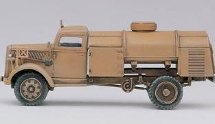 Academy 13401 GERMAN FUEL TRUCK & SCHWIMMWAGEN