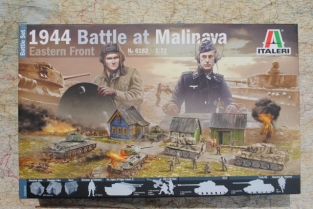 Italeri 6182 1944 Battle at Malinava Eastern Front