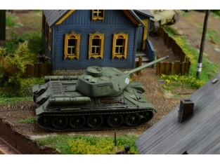 Italeri 6182 1944 Battle at Malinava Eastern Front