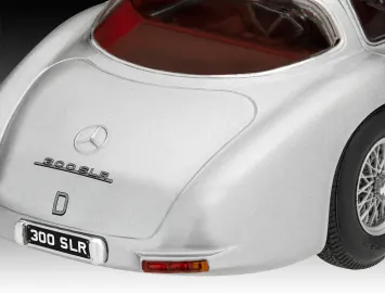 Revell 05633 1955 Mercedes-Benz 300 SLR Uhlenhaut Coupe