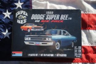 Monogram 85-4505 1969 DODGE SUPER BEE 2'n1 440 Six Pack