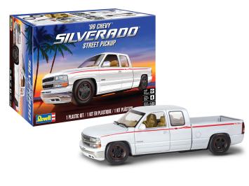 Revell 14538 1999 Chevy Silverado Custom Pickup