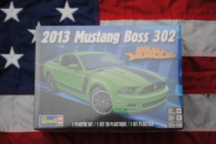 Revell 85-4187 2013 Mustang Boss 302