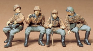 Tamiya 35109  GERMAN SOLDIERS SEATED